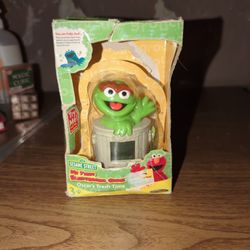 Sesame Street Oscar The Grouch Trash Time 2005