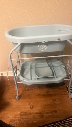 Standing And Movable Baby Bathing Tub