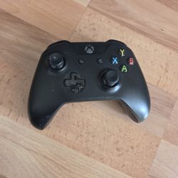 Xbox One Wireless Controller 