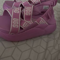 UGG Women’s La Cloud Support Sandals