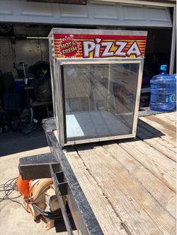 Pizza warmer