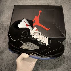 Jordan 5 Black Metallic Reimagined