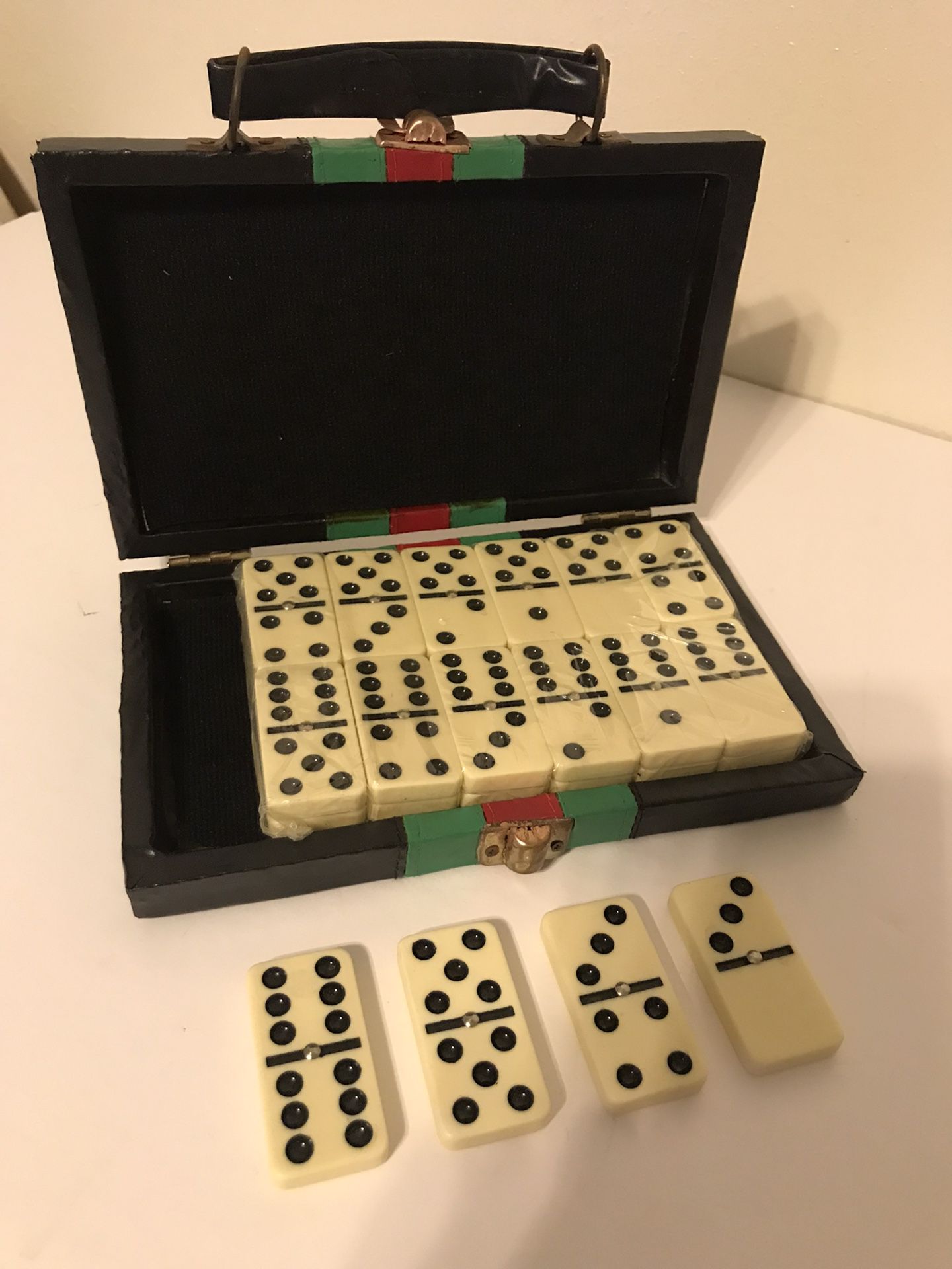 Vintage 1970’s Spinner Dominoes Full Set In Their Original Case