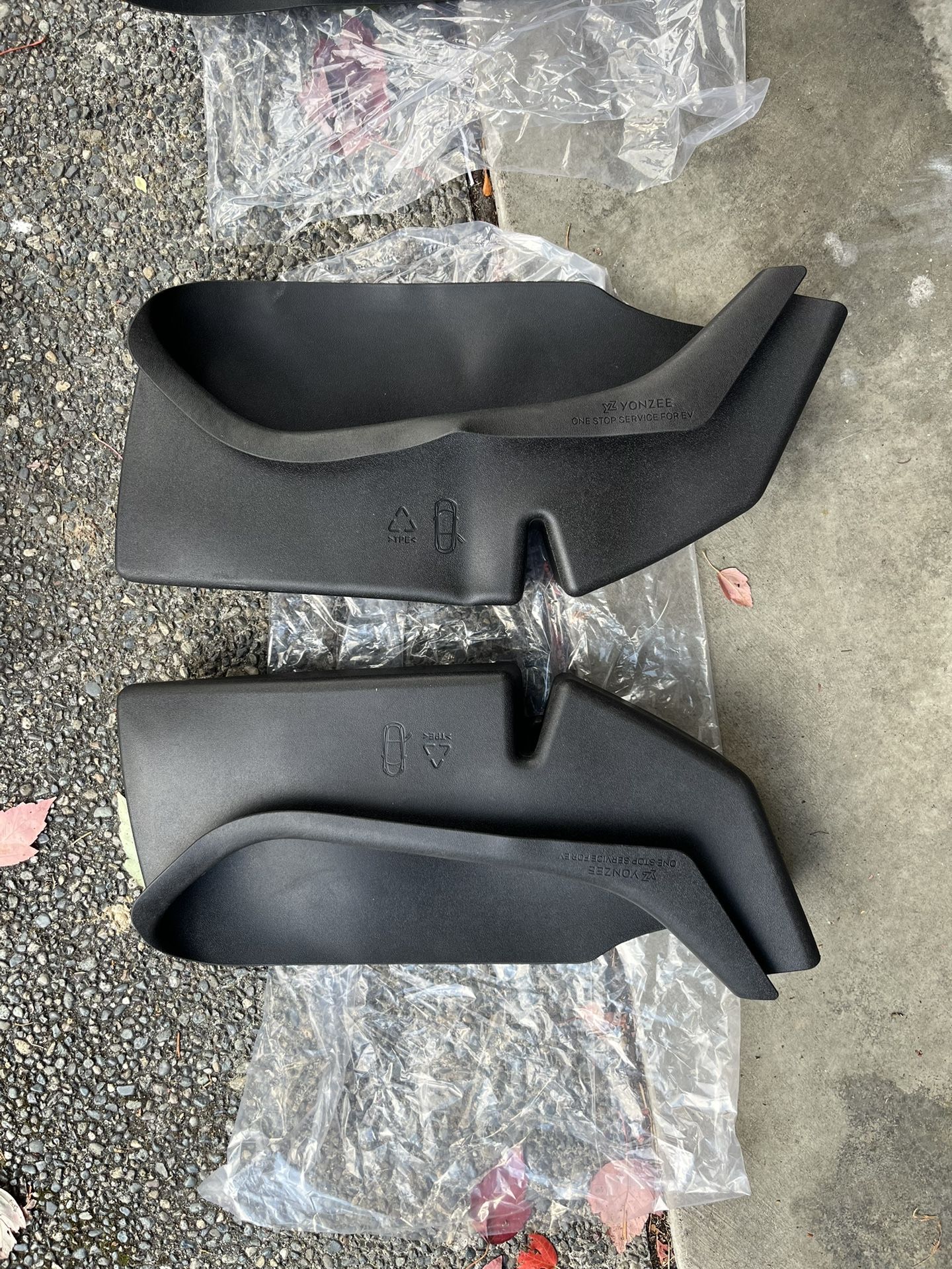 Tesla Model Y Juniper Side Door Organizers (4 pieces)