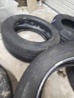 Tires 275 55 20 and 275 50 22