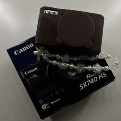 Canon SX740HS (Silver)