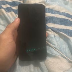 Iphone 12 (FOR PARTS)