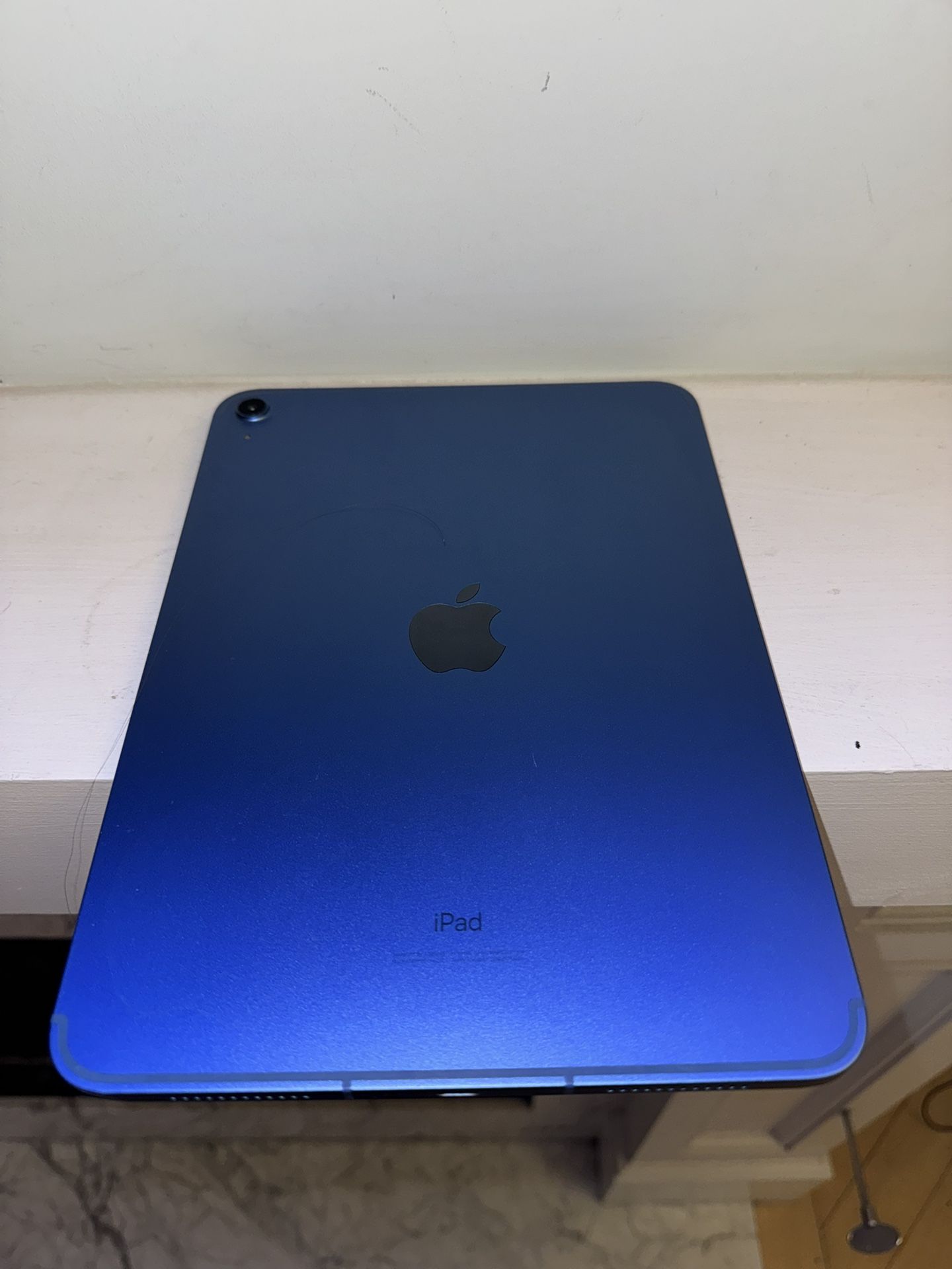 Ipad 10Th Generation Generation 10.2 Inch 64 Gb Wi-Fi Plus Cellular