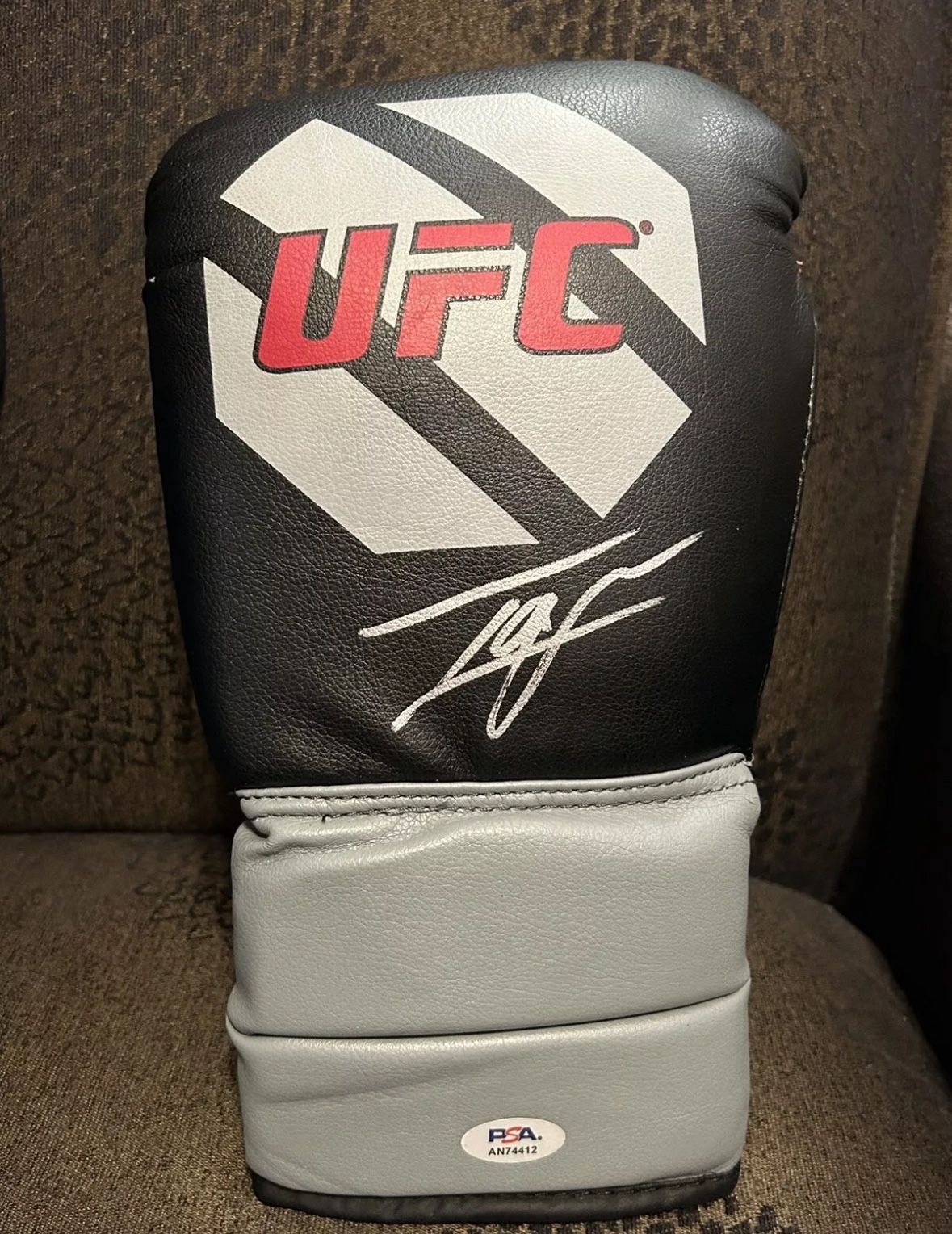 Ilia Topuria Autograph UFC Glove Champion PSA COA