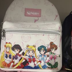 Disney Hot Topic Exclusive Sailor Moon Disney Loungefly Bag – Rare, Never Reissued