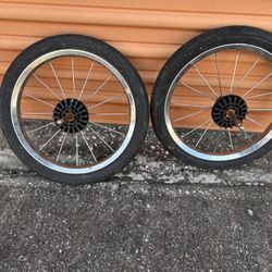 GRACO  FASTACTION JOGGER STROLLER REAR WHEELS 