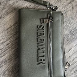 Steve Madden Wristlet 