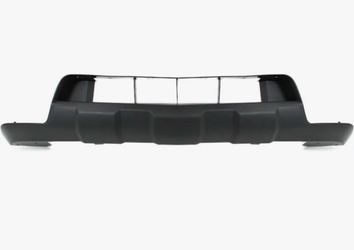 Front bumper apron nissan frontier 2005 to 2007