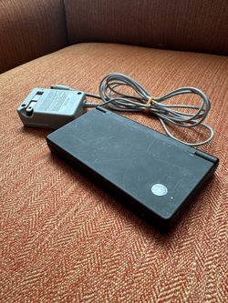 Nintendo DS and a charger Set