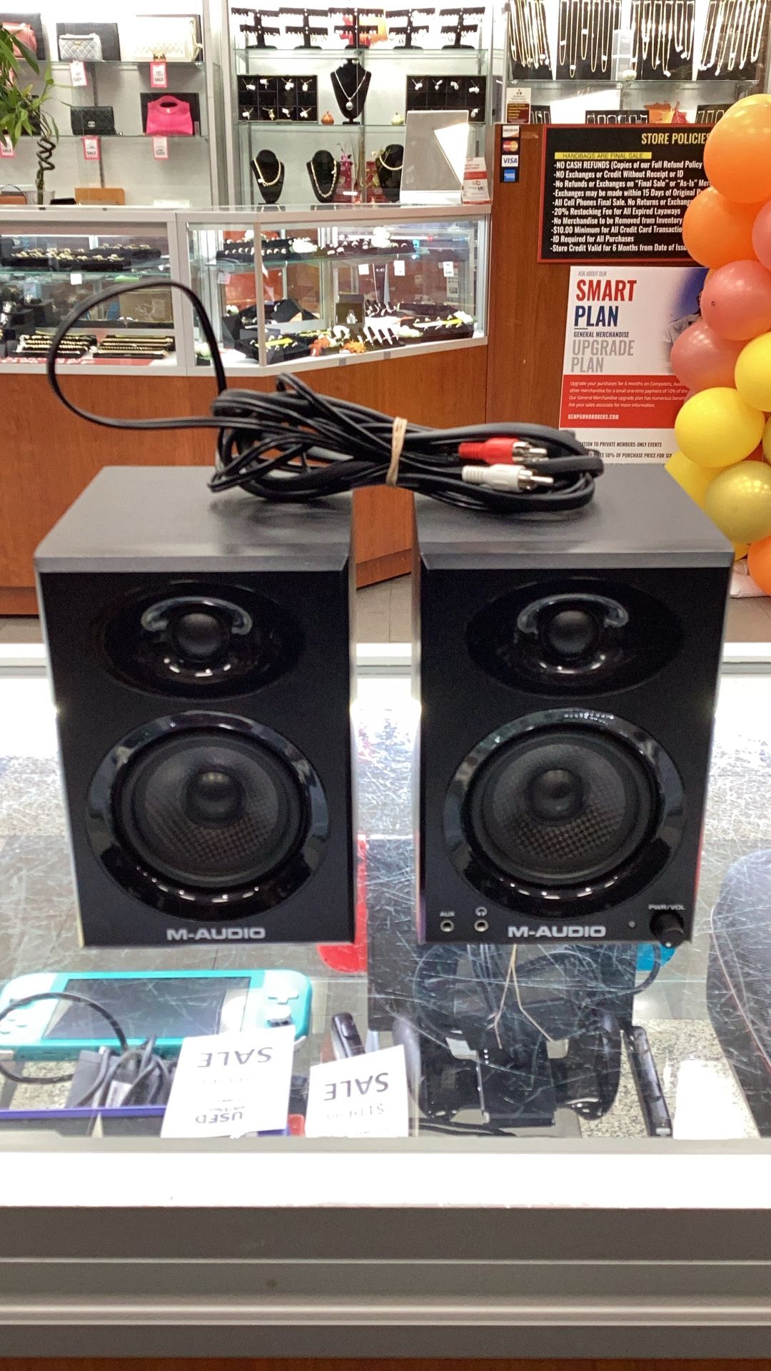 M AUDIO