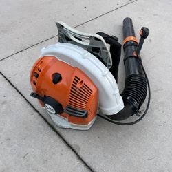 Like New Stihl BR 700 Backpack Blower