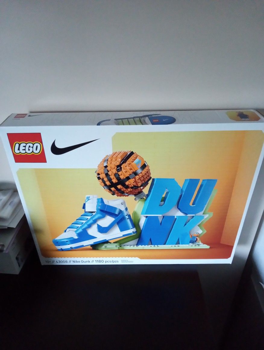 Nike Lego Dunk Set !! New