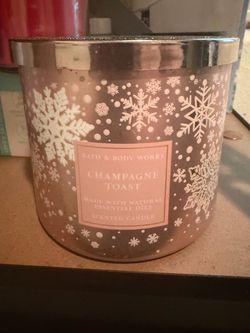 Bath & Body Works Champagne Toast 3-Wick Candle