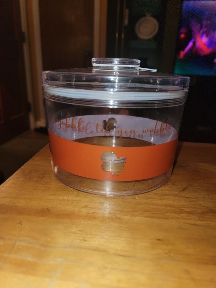 NEW> WABBLE TILL YOU GOBBLE CANISTER WITH SEALING LID
