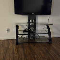 SAMSUNG TV 50"/GlASS TV STAND /DVD 