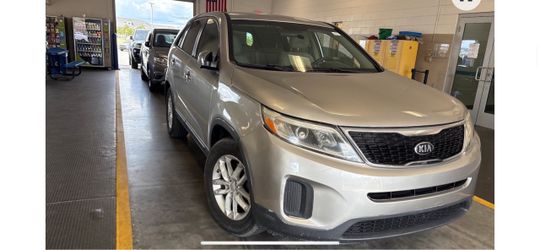 2015 KIA SORENTO