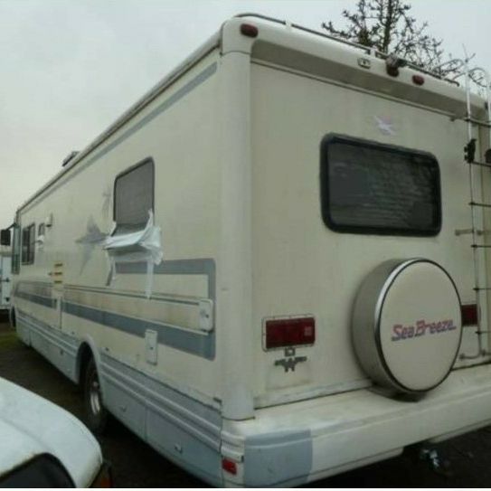 Photo I Want To Trade My Class A 32ft 1995 Seabreeze Motorhome For A Class C Motorhome In Good Condition