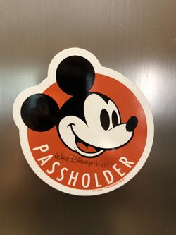 MICKEY MOUSE WALT DISNEY WORLD MAGNET