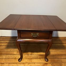 HARDEN drop Leaf Table