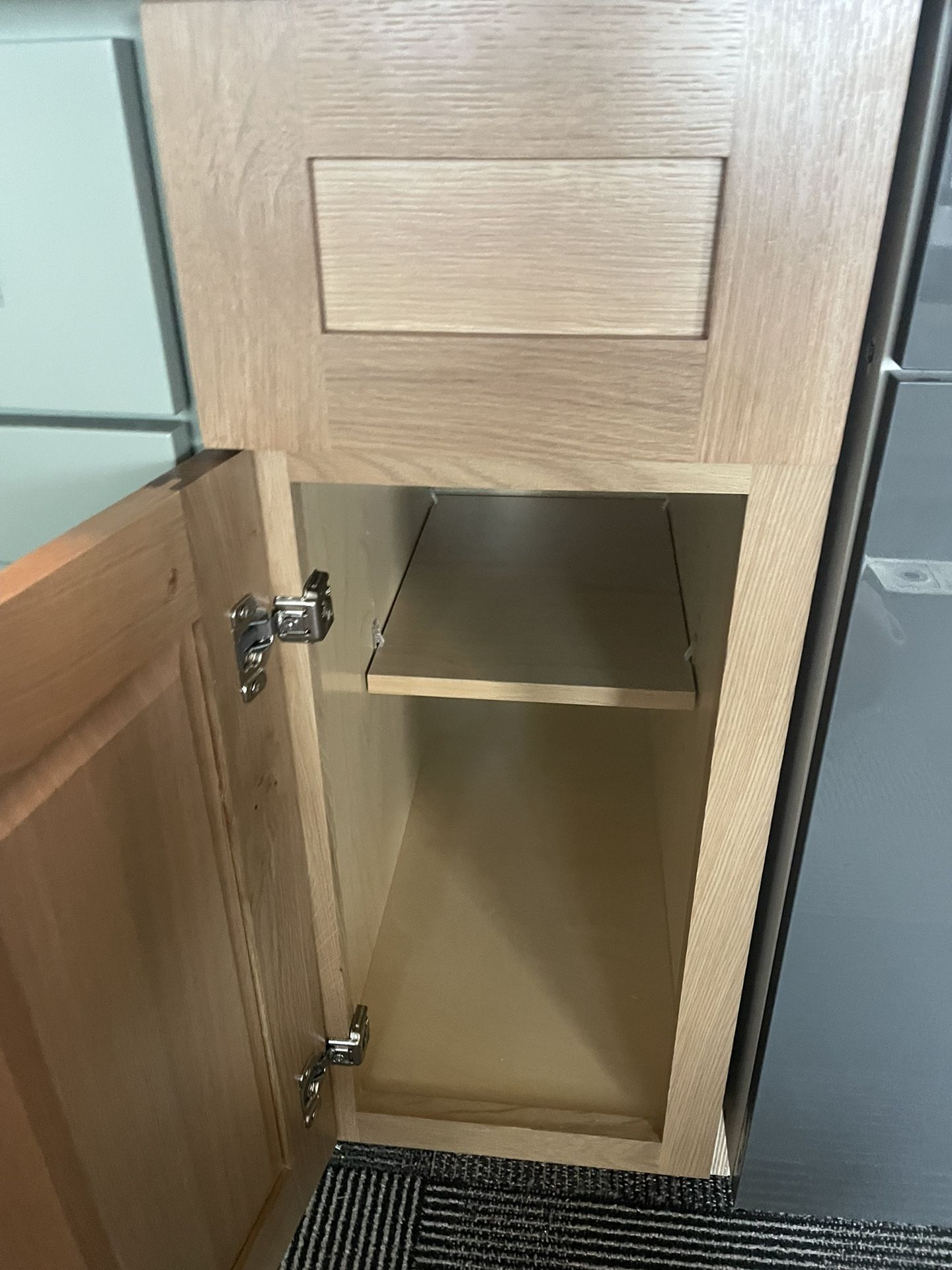 Oak Shaker Cabinets