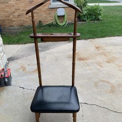 Dressing Chair 