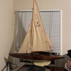 Model Sale Boat