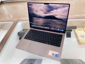 MacBook Pro M1 pro 16GB RAM 1TB SSD