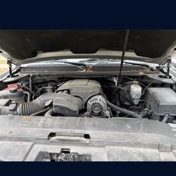 2013 Suburban Engine 
