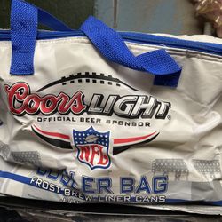 NFL Official 36 Pack Coors Light Cooler Bag 🥶