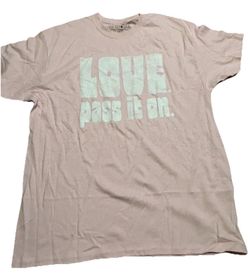 NWOT Fifth Sun LOVE Pass It On Graphic Tee Pink Women’s Large