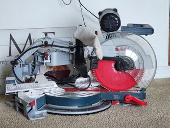 Bocsh  12" compound miter saw