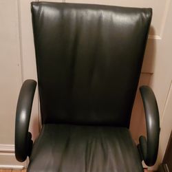 Black
Top Grain Leather Office Chair