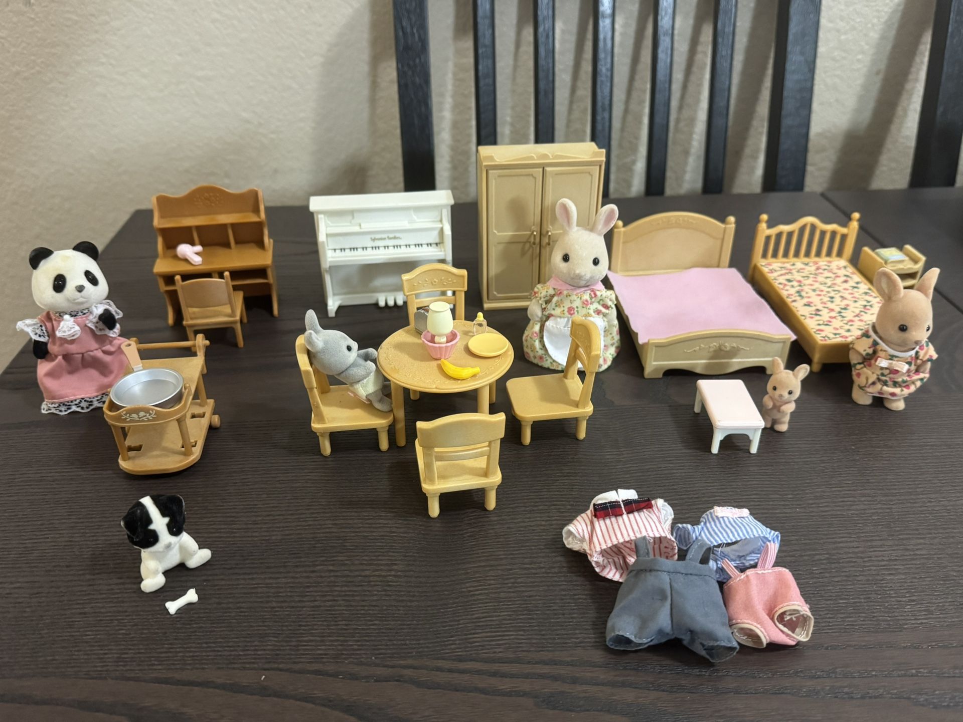 Vintage Tiny Mouse Furniture And Bedroom 