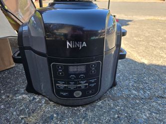 Ninja foodie pressure cooker/airfrier
