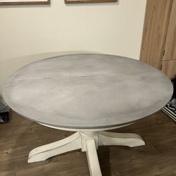Farmhouse round kitchen table