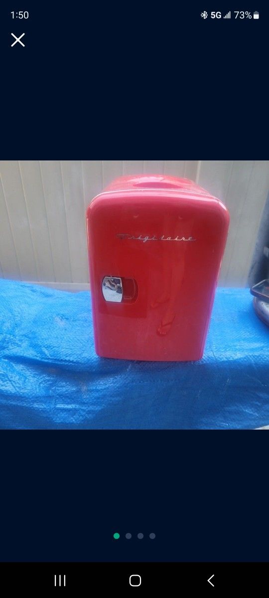Mini Fridge
