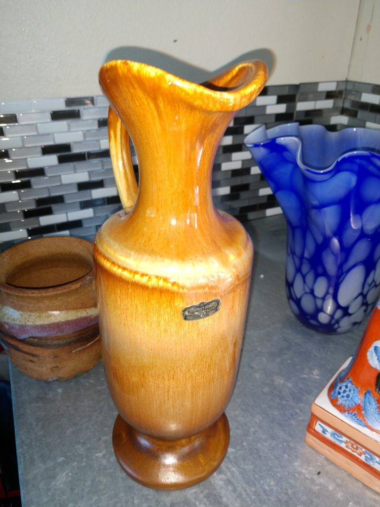 Beautiful rare mid century royal haeger pitcher