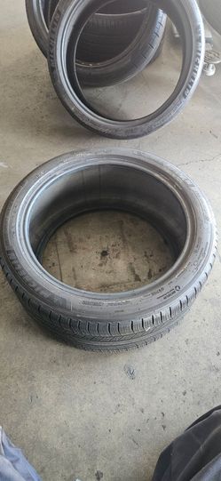 295/40/21 Michelin tire 295 40 21