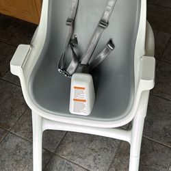 4 Moms Connect Highchair 
