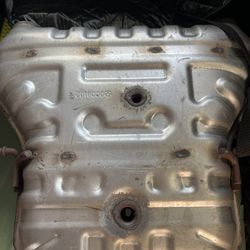 2019 Jeep Grand Cherokee Muffler . 
