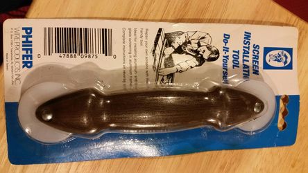 Screen installation tool