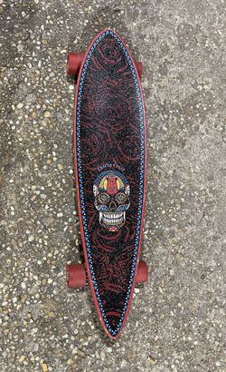 Santa Cruz Sugar Skull Pintail  Longboard 39” X 9.5” Skateboard Cruzer - Complete