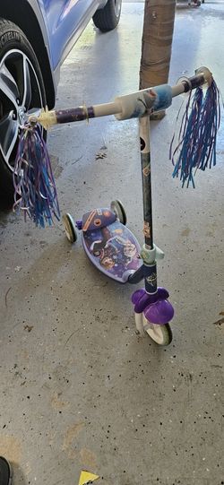Scooter - Frozen Theme