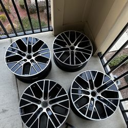 Porsche Taycan Wheels 20’