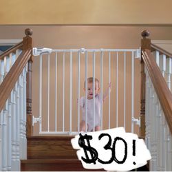 Babelio 26-43" No Bottom Bar Baby Gate for Babies, Elders and Pets, 2-in-1 Hardware Mount Dog Gate for The House, Stairs and Doorways